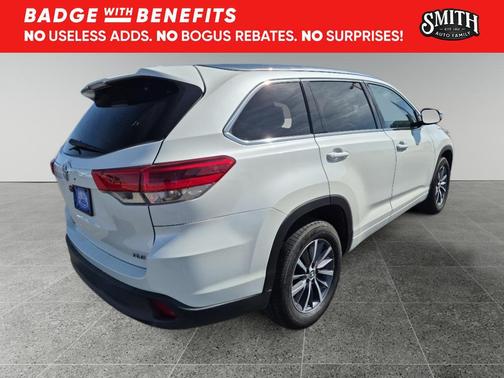 Blizzard Pearl 2017 Toyota Highlander XLE