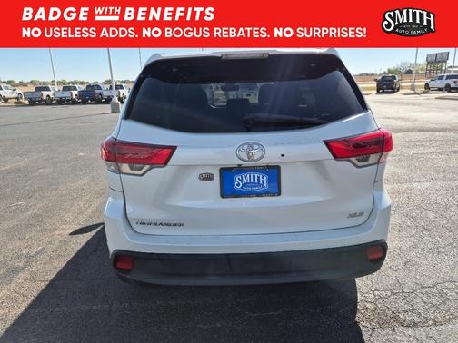 Blizzard Pearl 2017 Toyota Highlander XLE