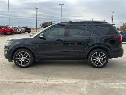 2016 Ford Explorer Sport