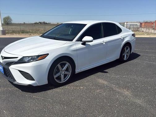 2019 Toyota Camry SE