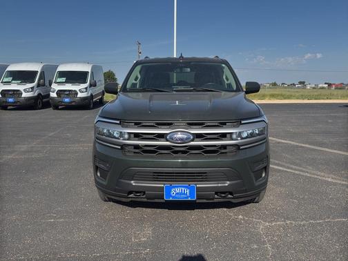 2022 Ford Expedition Max XLT