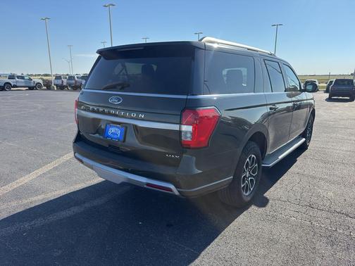 2022 Ford Expedition Max XLT