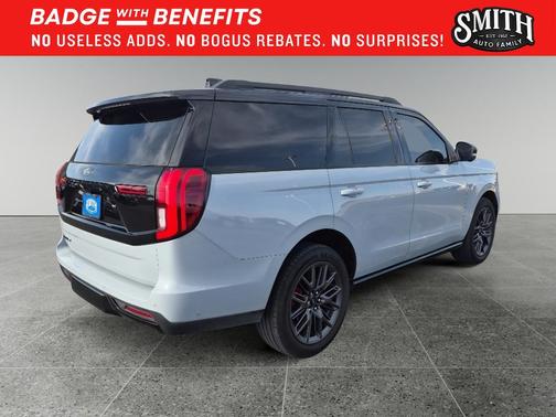 Glacier Gray Metallic TriCoat 2025 Ford Expedition Platinum