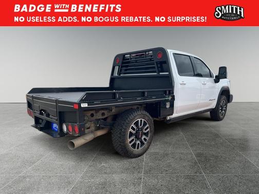 Summit White 2023 GMC Sierra 2500 AT4