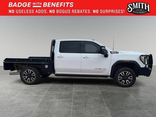 Summit White 2023 GMC Sierra 2500 AT4