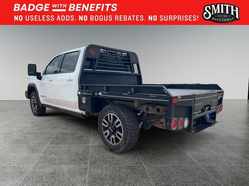 Summit White 2023 GMC Sierra 2500 AT4