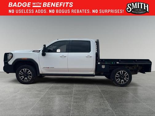 Summit White 2023 GMC Sierra 2500 AT4
