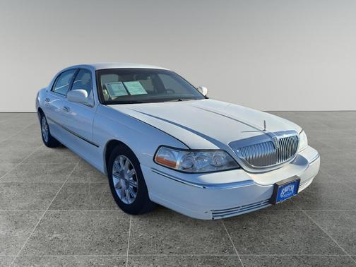 2010 Lincoln Town Car Signature