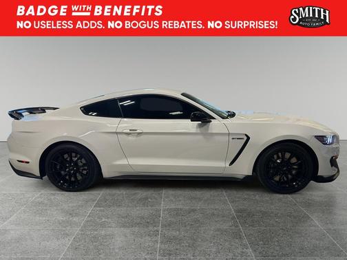 2019 Ford Shelby GT350 Base