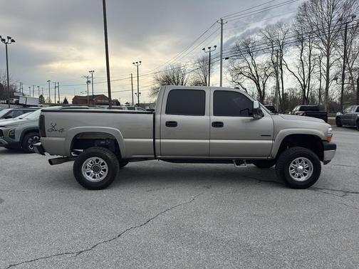 2001 Chevrolet Silverado 2500 LT H/D Crew Cab