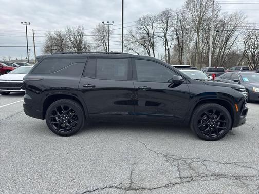 2025 Chevrolet Traverse RS
