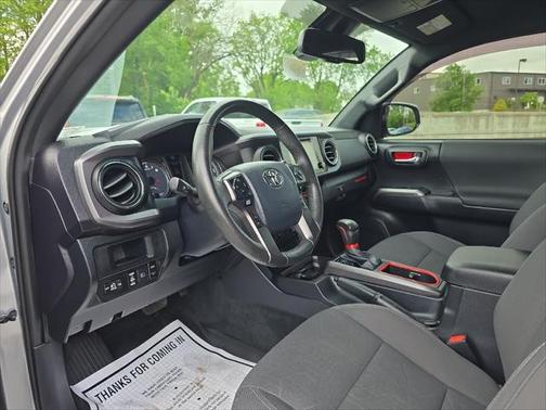 2019 Toyota Tacoma SR