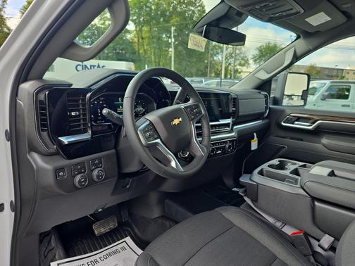 2026 Chevrolet Silverado 3500 LT