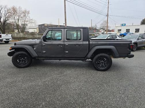 2023 Jeep Gladiator Sport