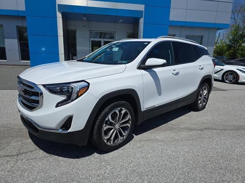 Summit White 2021 GMC Terrain SLT