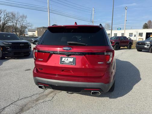 RUBY RED METALLIC TINTED CC 2017 Ford Explorer sport
