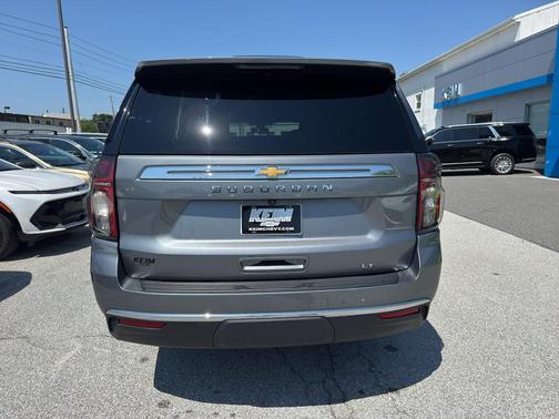 Satin Steel Metallic 2022 Chevrolet Suburban LT