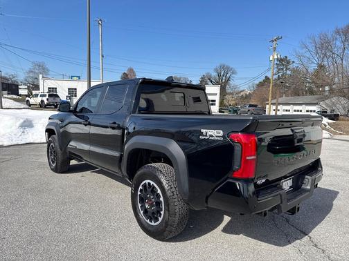 2024 Toyota Tacoma TRD Off Road
