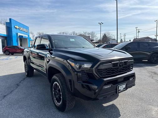 2024 Toyota Tacoma TRD Off Road