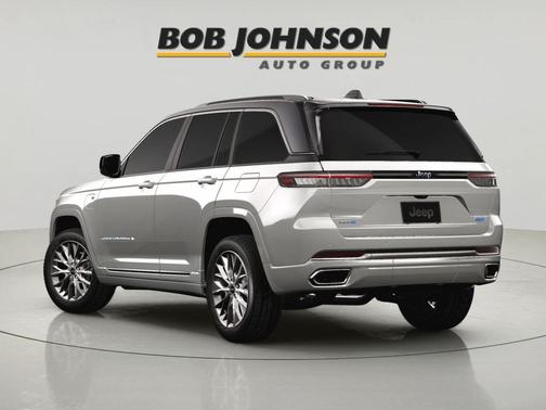 Bright White Clearcoat 2023 Jeep Grand Cherokee 4xe Summit