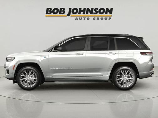 Bright White Clearcoat 2023 Jeep Grand Cherokee 4xe Summit
