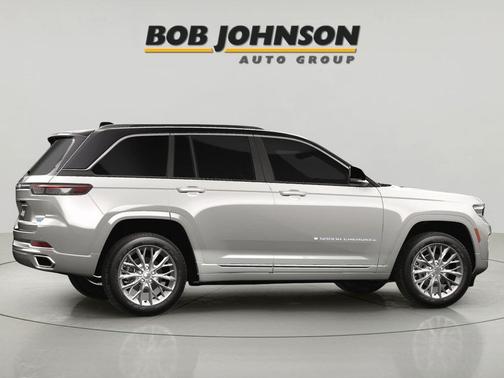 Bright White Clearcoat 2023 Jeep Grand Cherokee 4xe Summit