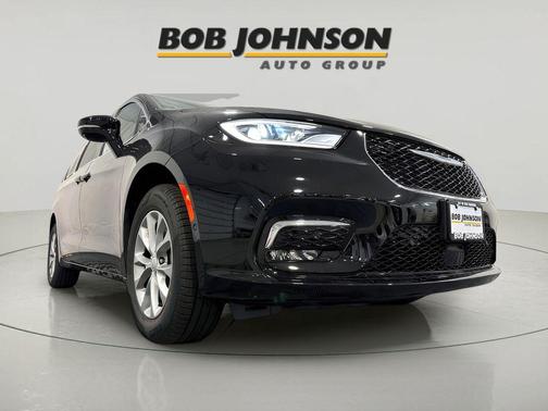 2025 Chrysler Pacifica L