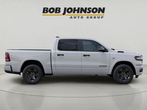 Bright White Clearcoat 2026 RAM 1500 Big Horn/Lone Star