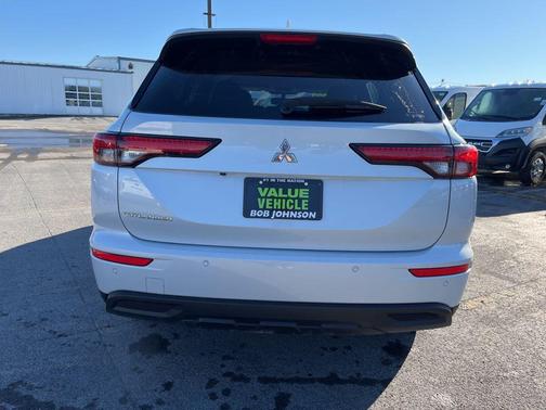 2022 Mitsubishi Outlander ES 2.5 S-AWC