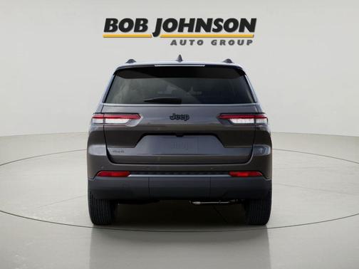 Baltic Gray Metallic Clearcoat 2026 Jeep Grand Cherokee L Altitude