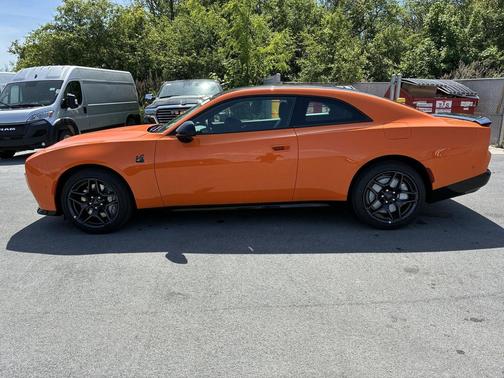 Peel Out 2026 Dodge Charger Scat Pack