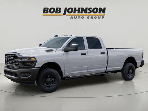 2026 RAM 2500 Tradesman Crew Cab 4x4 8' Box