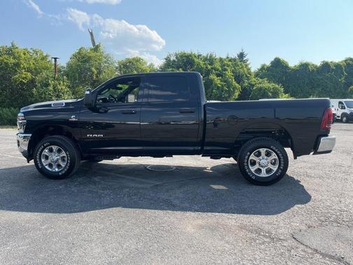 2025 RAM 2500 Big Horn Crew Cab 4x4 6'4' Box