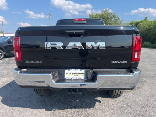 2025 RAM 2500 Big Horn Crew Cab 4x4 6'4' Box