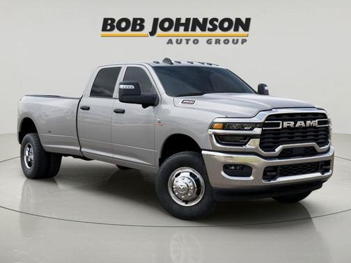 Silver Zynith 2026 RAM 3500 Tradesman Crew Cab 4x4 8' Box