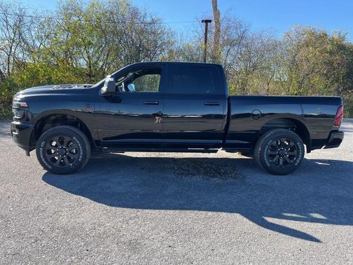 2025 RAM 2500 Laramie Crew Cab 4x4 6'4' Box