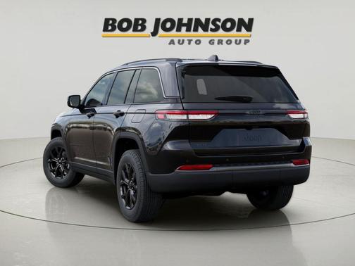 2026 Jeep Grand Cherokee Altitude