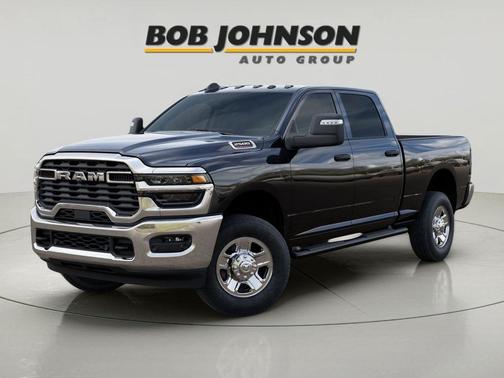 2026 RAM 2500 Tradesman Crew Cab 4x4 6'4' Box
