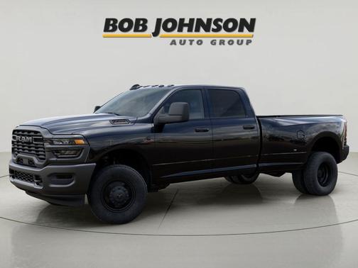 2026 RAM 3500 Tradesman Crew Cab 4x4 8' Box