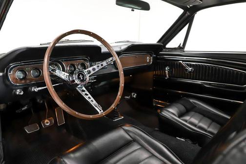 1965 Ford Mustang GT