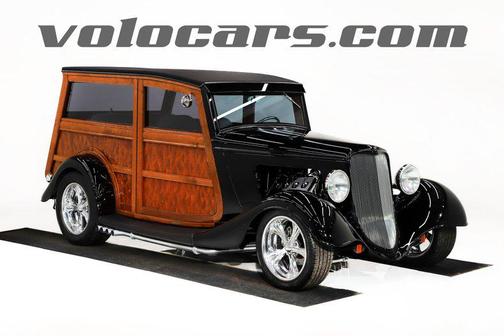 1933 Ford Custom Base