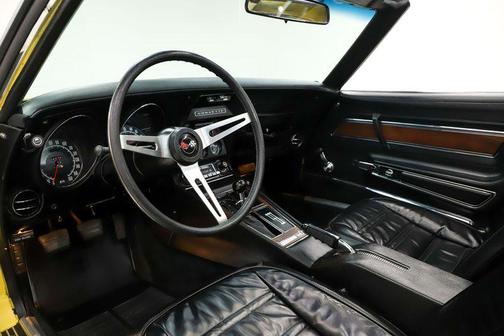 1974 Chevrolet Corvette Base