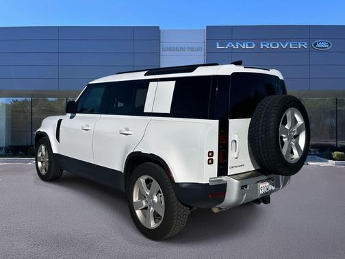 2025 Land Rover Defender 110 P400 S