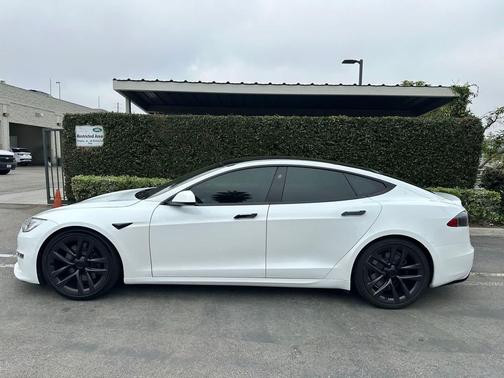 2021 Tesla Model S Long Range