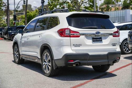 Crystal White Pearl 2021 Subaru Ascent Limited 7-Passenger