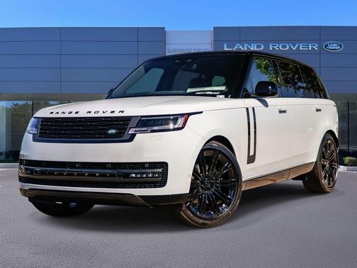 Fuji White 2026 Land Rover Range Rover P400 SE 7 Seat