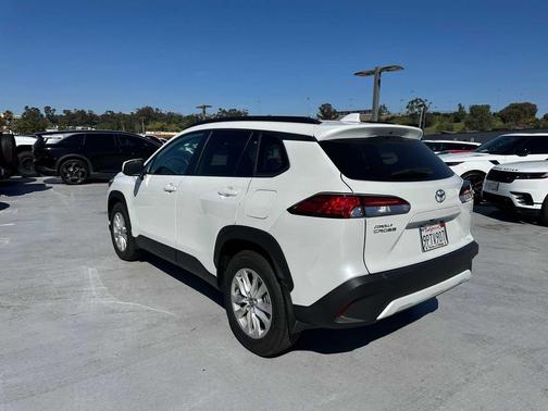 2024 Toyota Corolla Cross LE