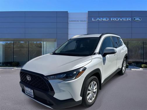 2024 Toyota Corolla Cross LE