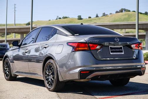 2025 Nissan Altima S FWD