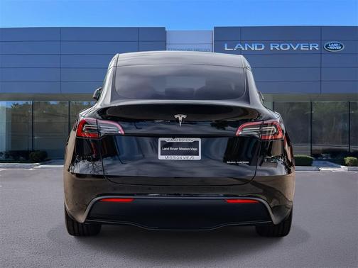 2025 Tesla Model Y Long Range Dual Motor All-Wheel Drive